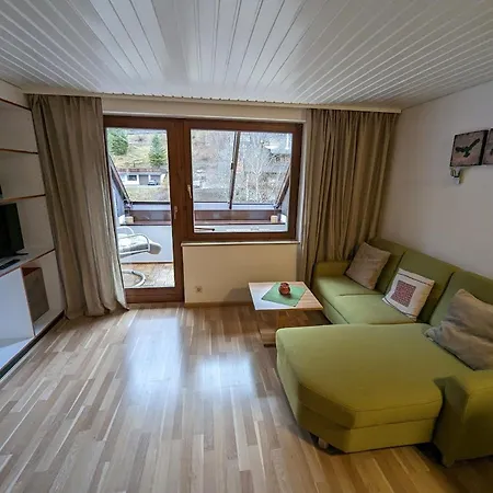 아파트 C3 Albmatte-fewo Sauna, Hallenbad Aussenbecken Massagen Nebenan *